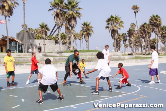 Kids Venice Basketball League. VeniceBall.com