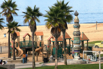Kid's park on the beach!