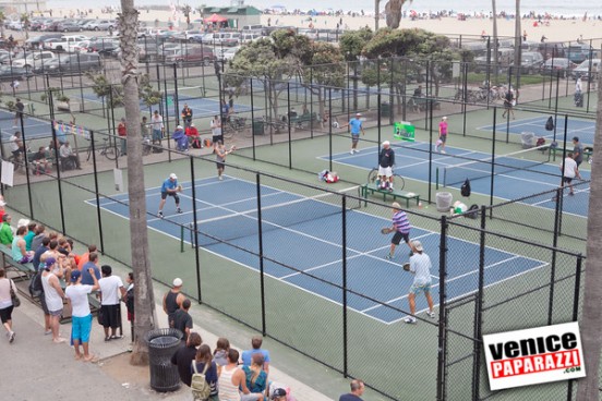 VenicePaparazzi-80-M-552x368